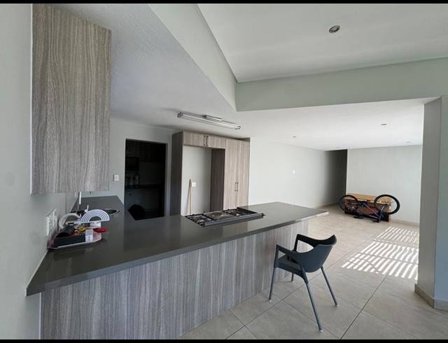 3 BEDROOM HOUSE FOR SALE IN MIDSTREAM MEADOWS